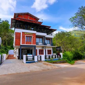 Dakshinakasi Thirunelly