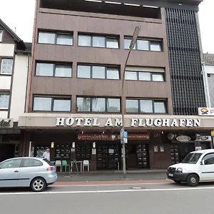 Am Flughafen Otel Köln